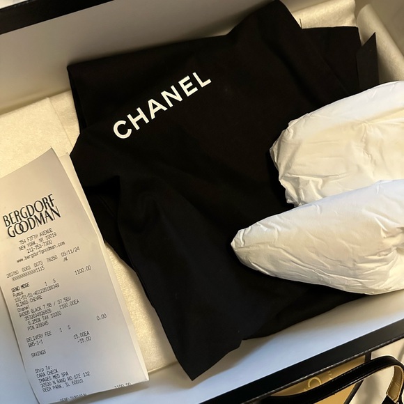 CHANEL Black Flats - Picture 6 of 6